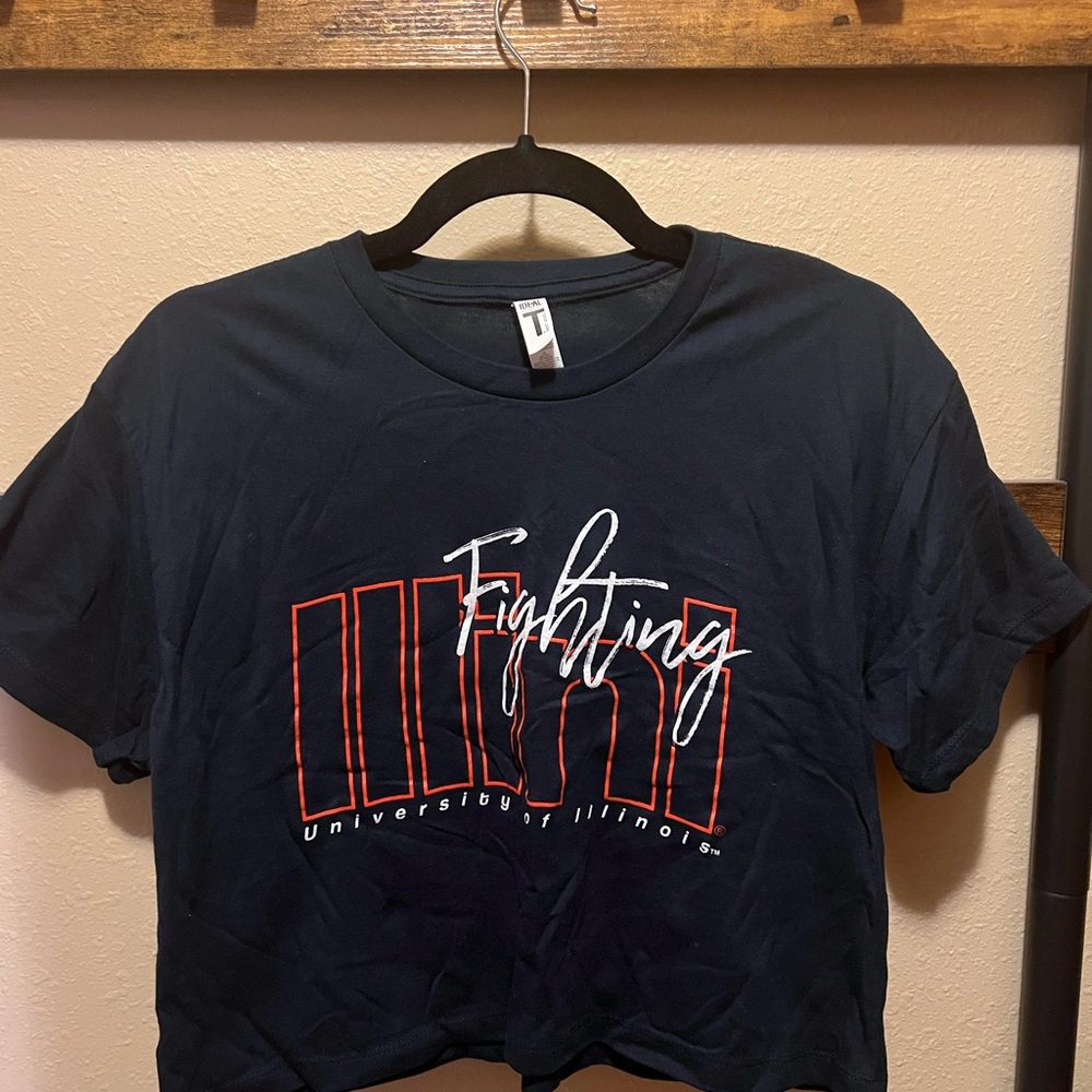 Crop fighting Illini T-shirt